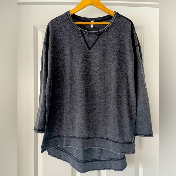 Z Supply Charcoal Grey Oversized Long Sleeve With Open Sides Size XS - Picture 1 of 8